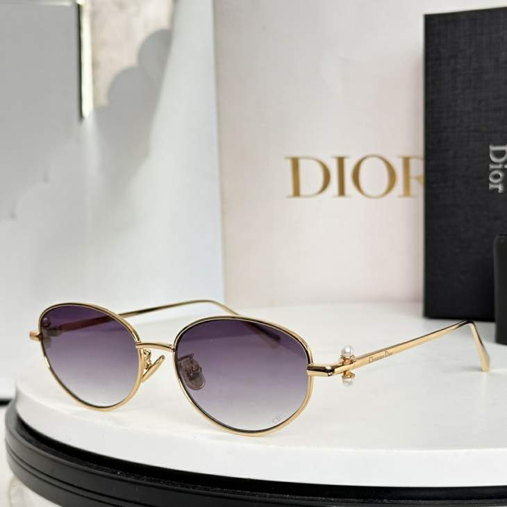 Picture of Dior Sunglasses _SKUfw77619935fw